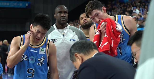 关于里程碑夜多伦多猛龙外线爆发，CBA季后赛冲刺阶段刷纪录，气氛紧张，球队文化再被提及的信息