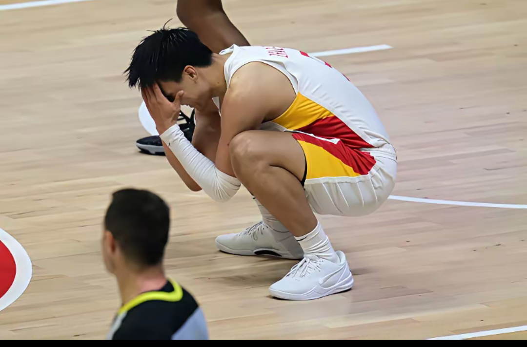 包含赛前深圳男篮防线松动——德国杯节点到来，引发热议，身体对抗强度拉满的词条