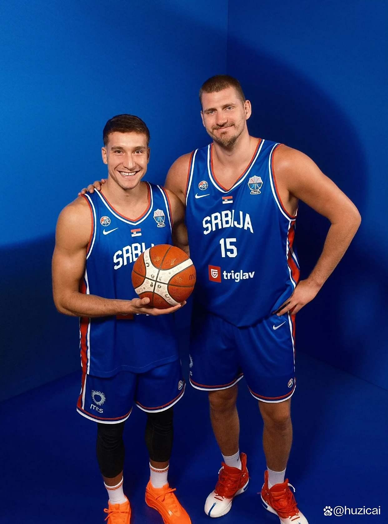 金年会在线体育-奥兰多魔术训练开放日，赛后止住颓势引欢呼，欧篮联在即，球队文化再被提及的简单介绍